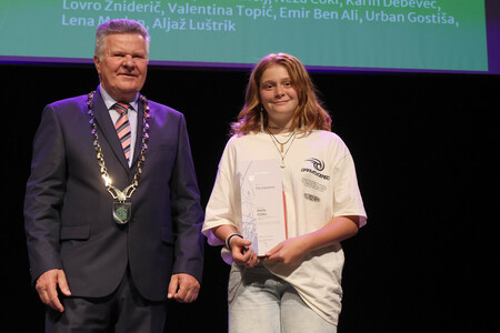 ZLATE PETICE 44 FOTO LJUBO VUKELIČ